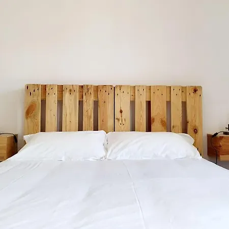 Holiday home La Maison Camille Au Pied De La Cite +garage Prive