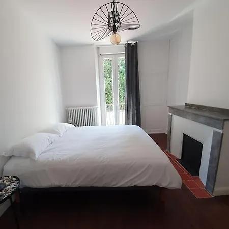 La Maison Camille Au Pied De La Cite +garage Prive Holiday home *